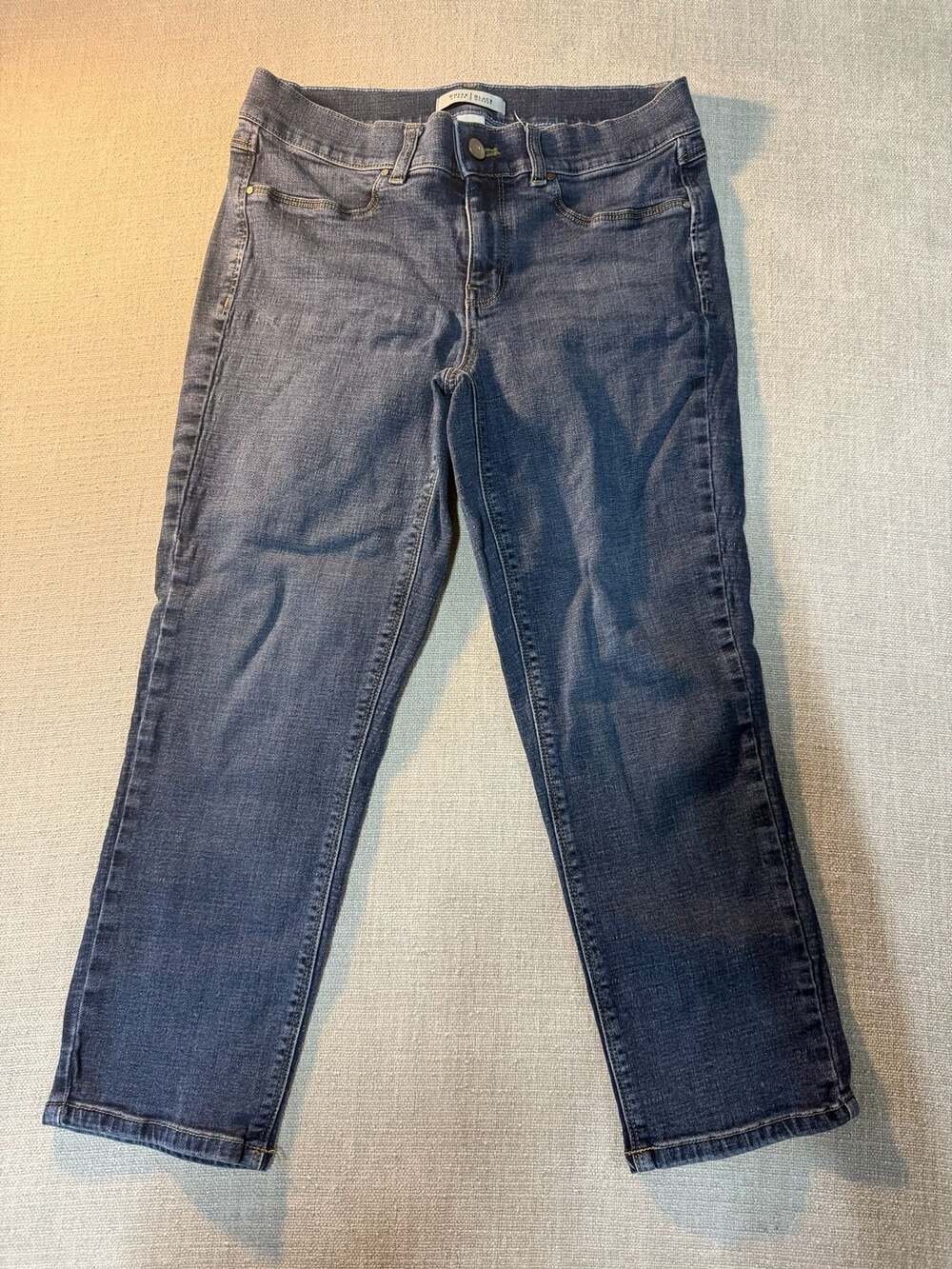 White House Black Market Women's Pull-On Cropped Denim Jeans Medium